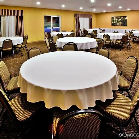 Holiday Inn Express Le Claire Riverfront-Davenport By Ihg 