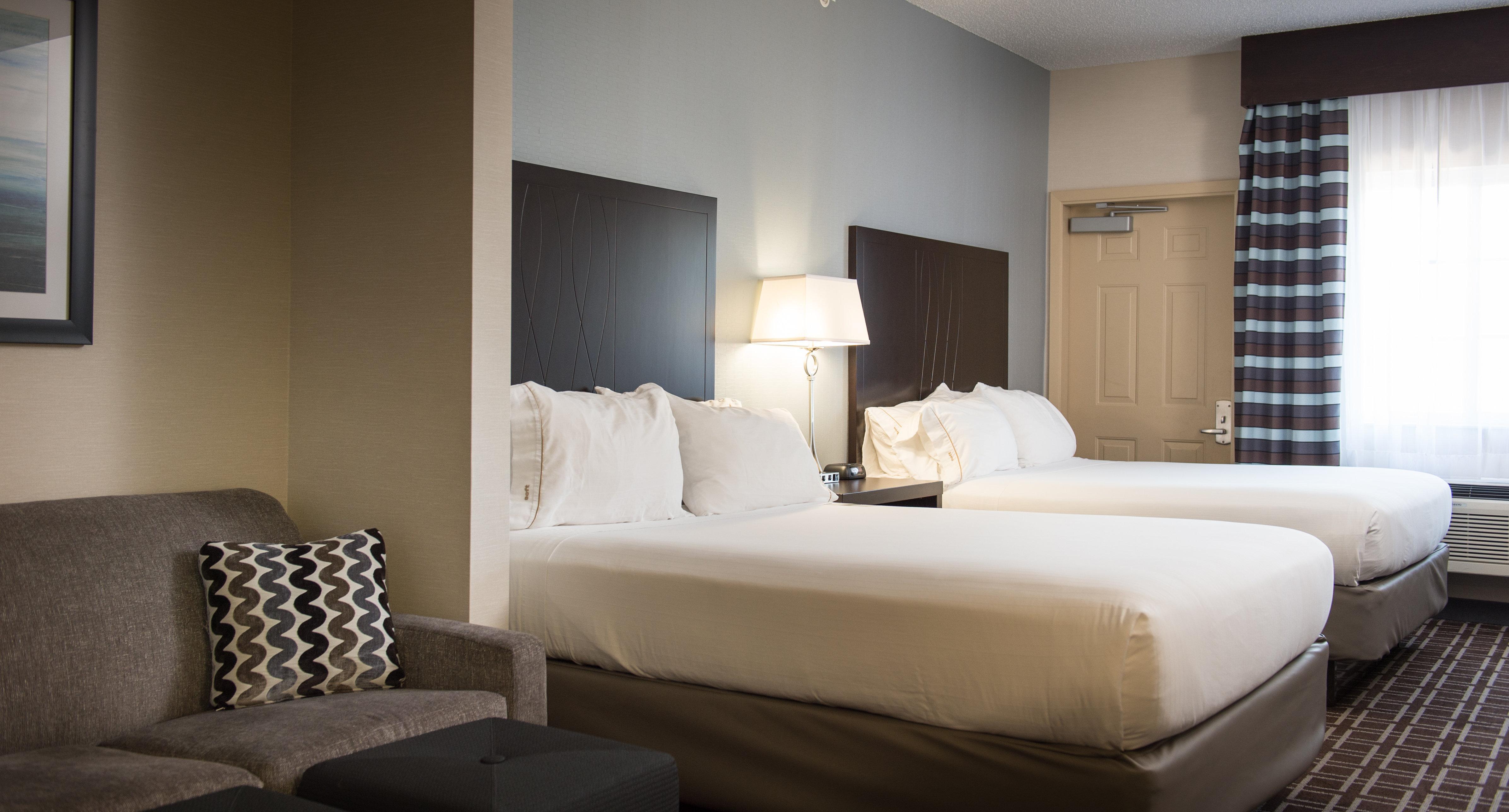 Hotel Express Riverfront-davenport By Ihg Le Claire