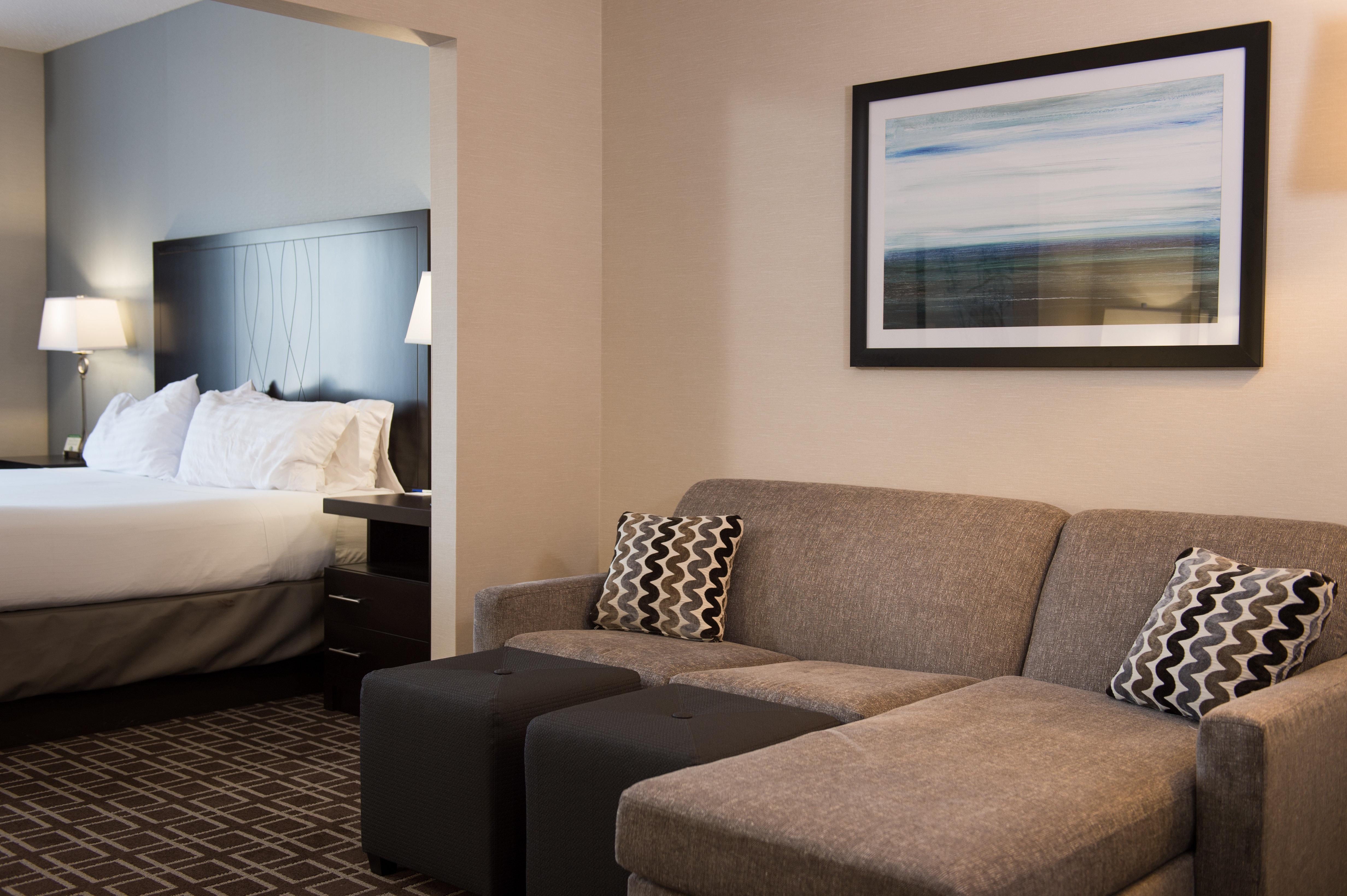 Hotel Express Riverfront-davenport By Ihg Le Claire