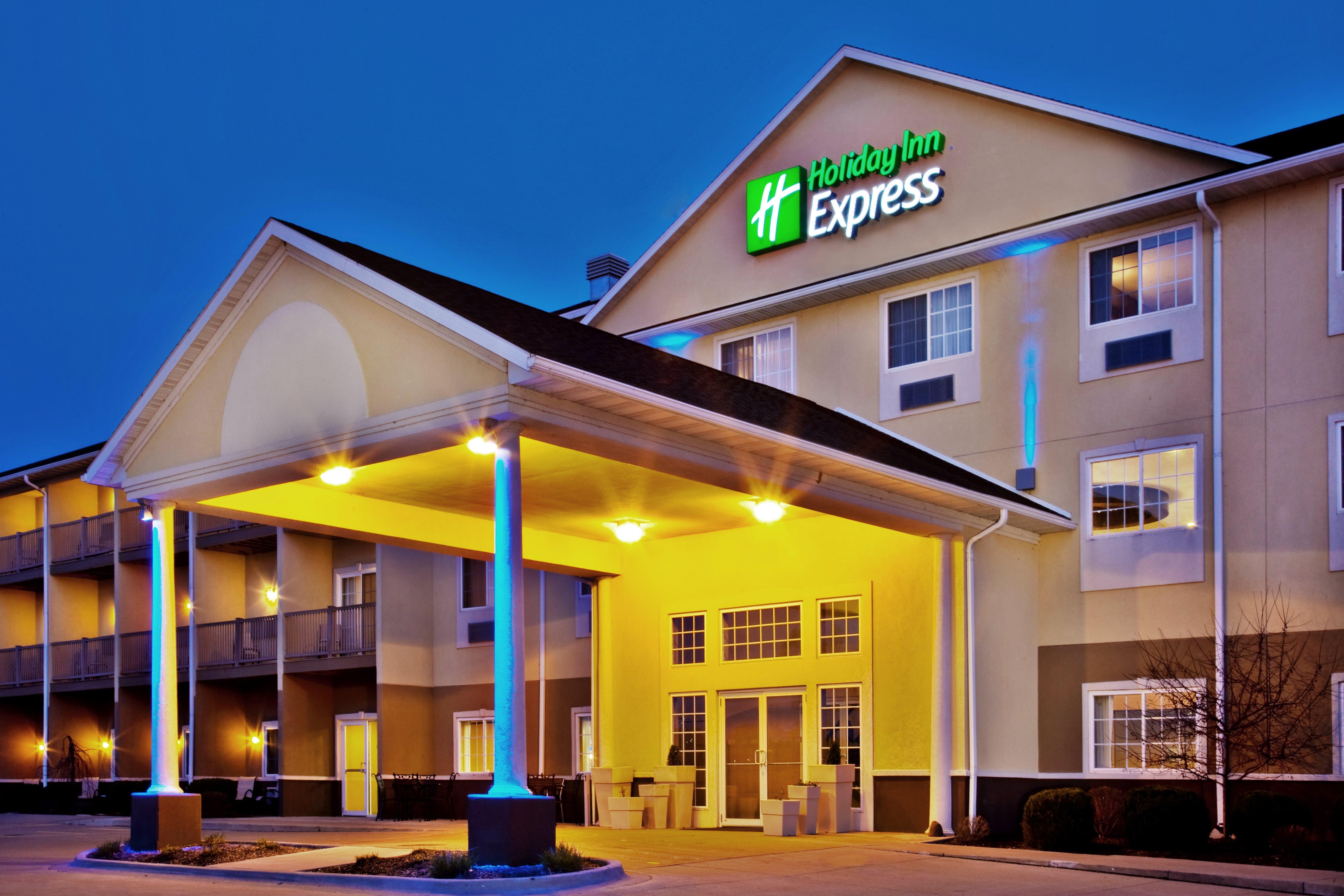 Hotel Express Riverfront-davenport By Ihg Le Claire