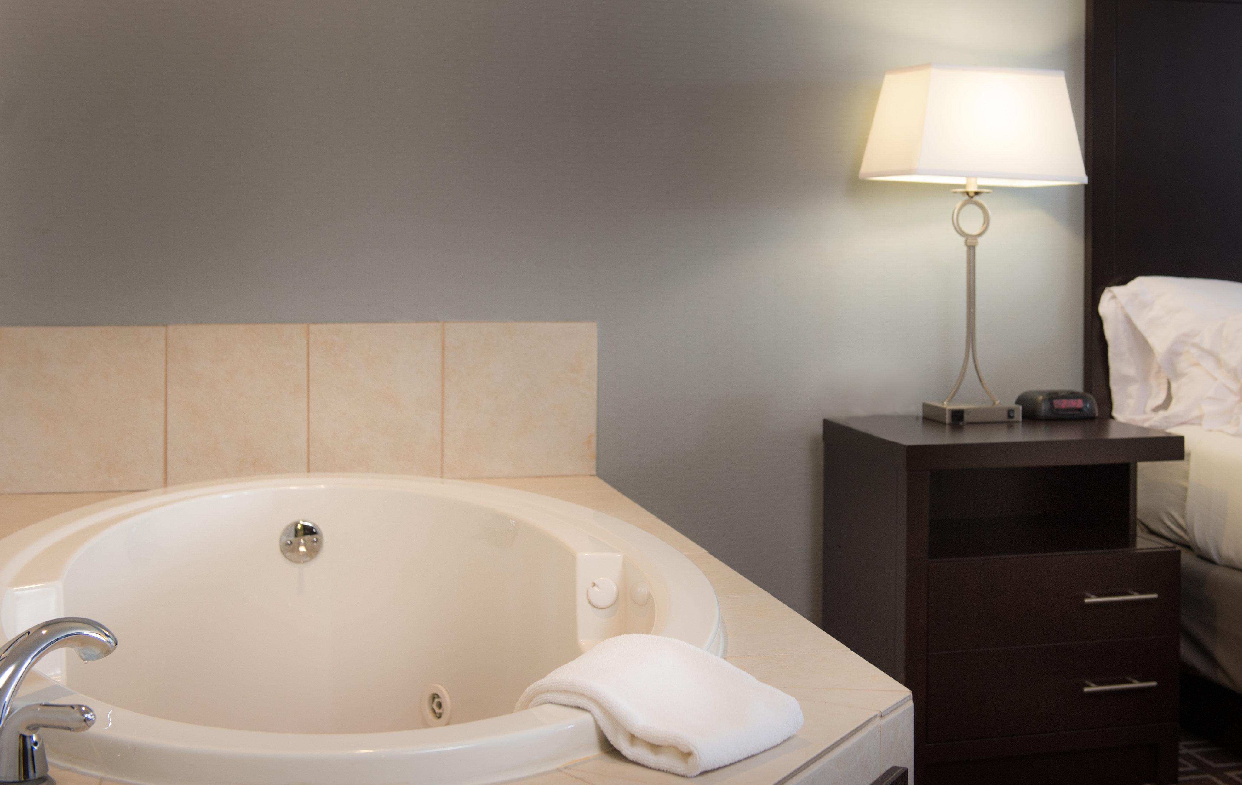 Express Riverfront-davenport By Ihg Le Claire