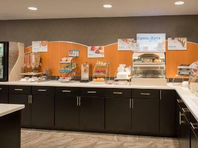 Express Riverfront-davenport By Ihg