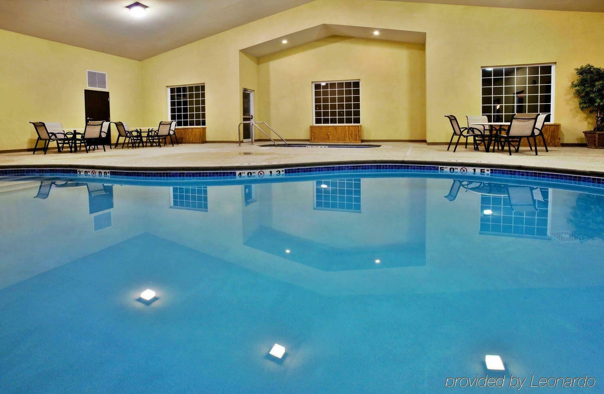 Express Riverfront-davenport By Ihg
